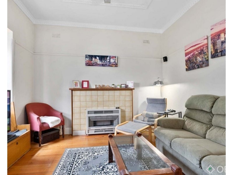 8 Lampard Road, Drouin VIC 3818