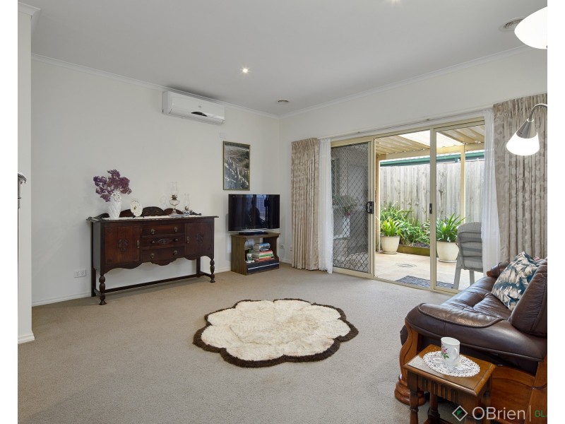 1/3 Bambra Court, Drouin VIC 3818