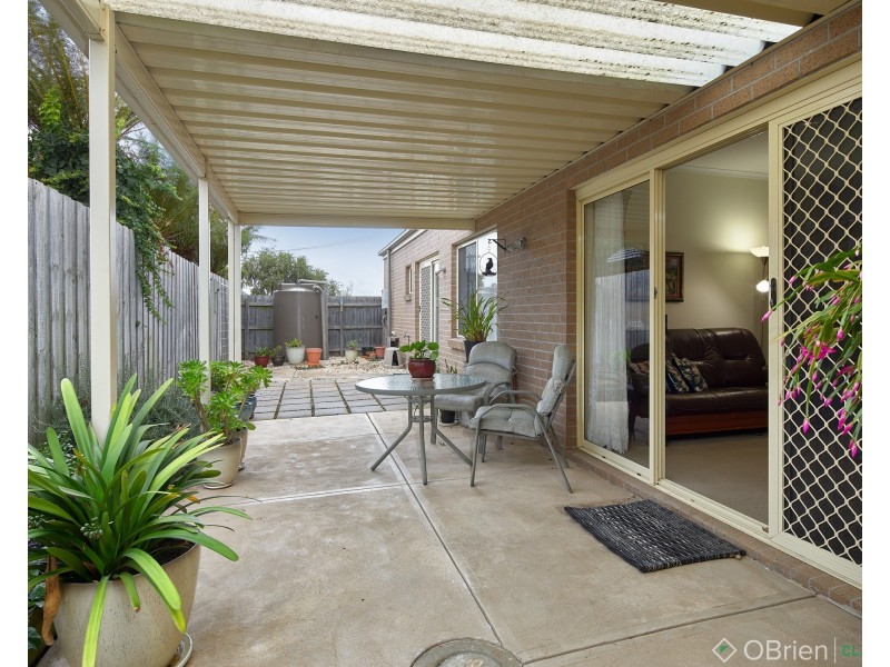 1/3 Bambra Court, Drouin VIC 3818