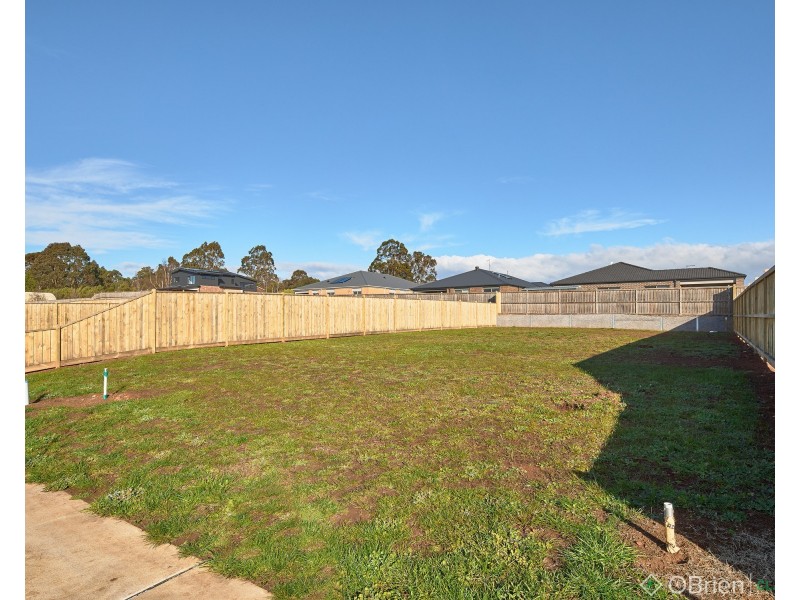 14 Kurrajong Road, Warragul VIC 3820