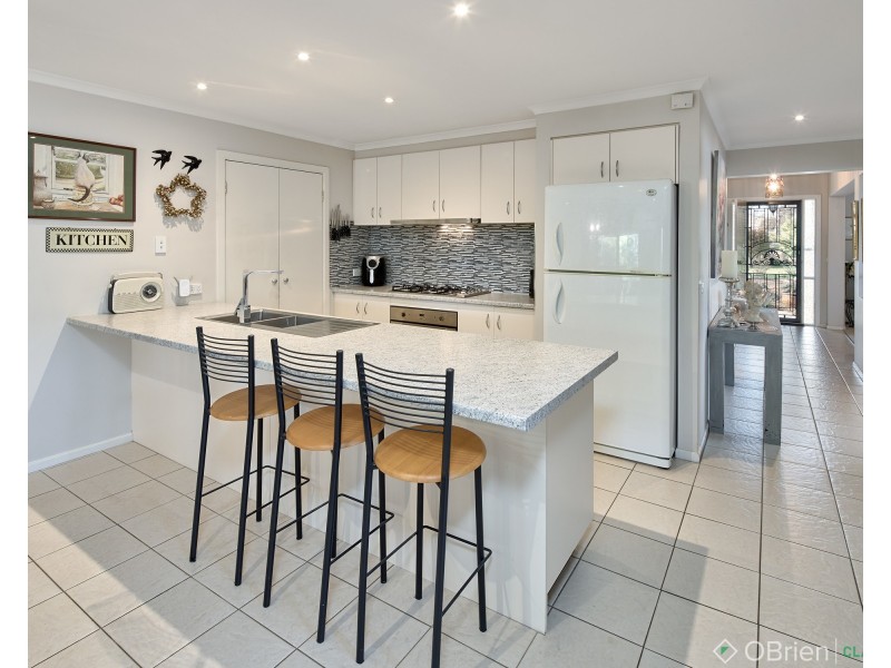 6 Grosvenor Court, Warragul VIC 3820