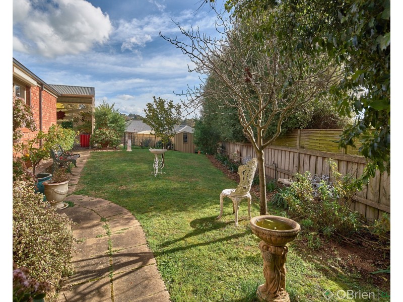 6 Grosvenor Court, Warragul VIC 3820