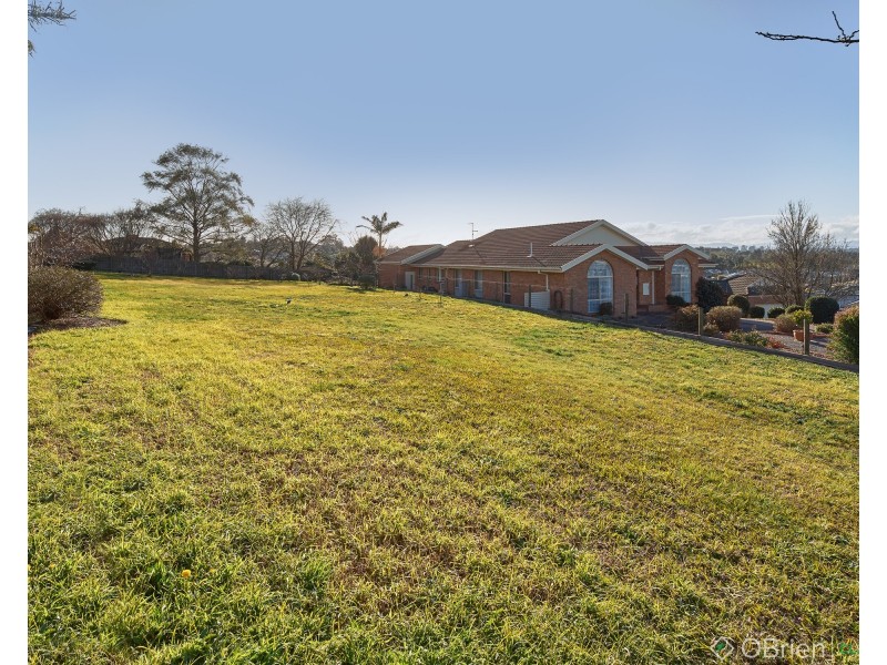 1 Nicolas Court, Warragul VIC 3820