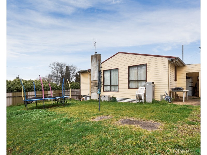 2 Fenton Street, Warragul VIC 3820