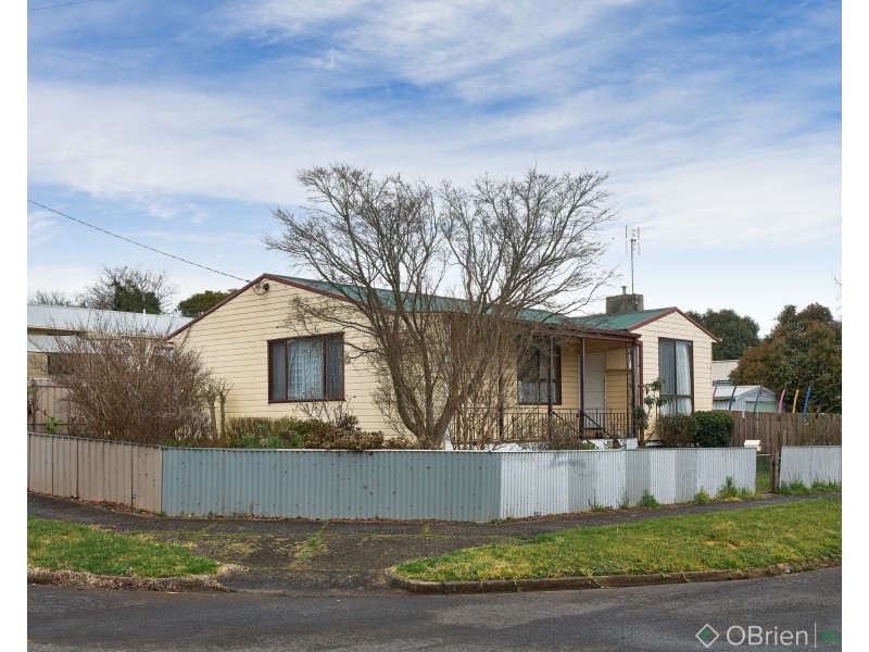 2 Fenton Street, Warragul VIC 3820