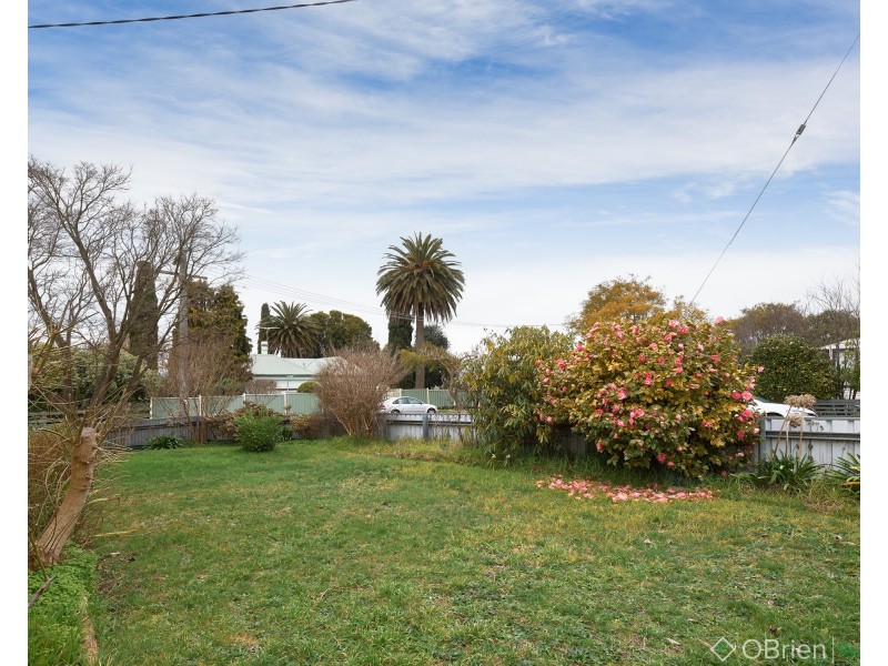 2 Fenton Street, Warragul VIC 3820