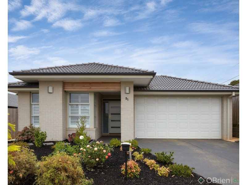 51 Meadowbrook Crescent, Warragul VIC 3820