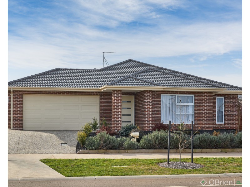 26 Paramount Drive, Warragul VIC 3820