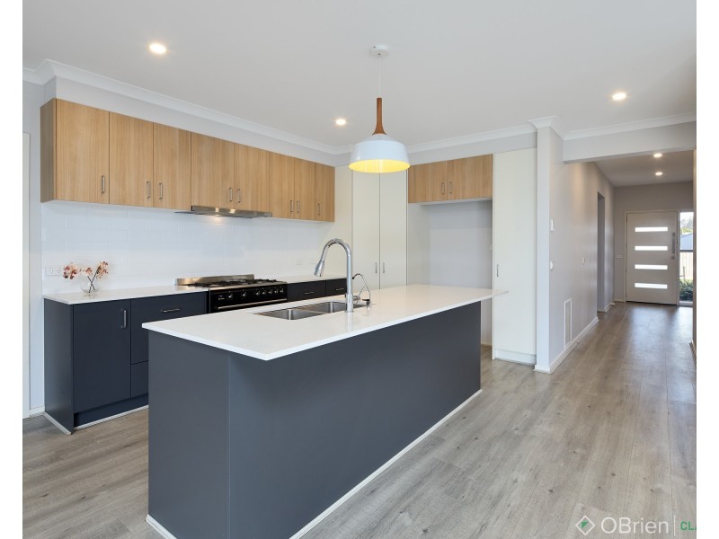 26 Paramount Drive, Warragul VIC 3820