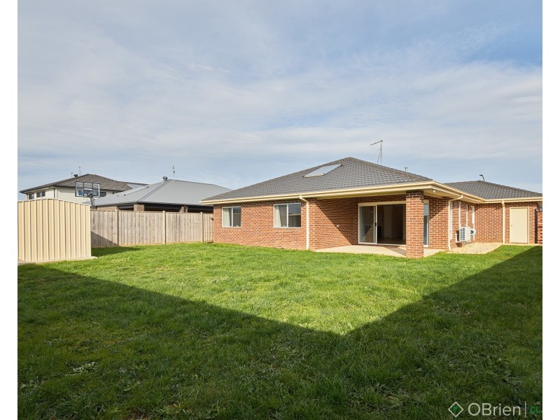 26 Paramount Drive, Warragul VIC 3820