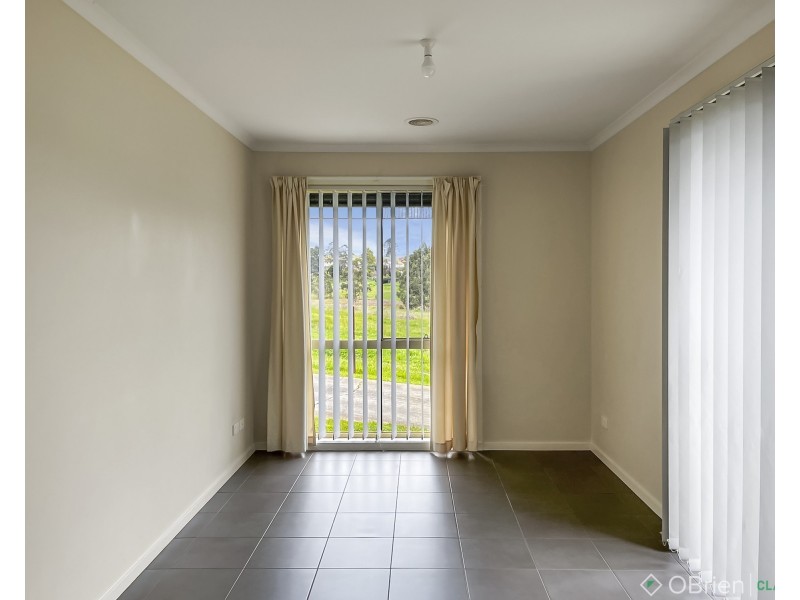 2/46 Calway Street, Drouin VIC 3818