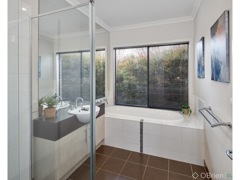 50 Grange Crescent, Warragul VIC 3820
