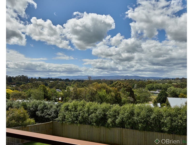 86 Bexley Boulevard, Drouin VIC 3818