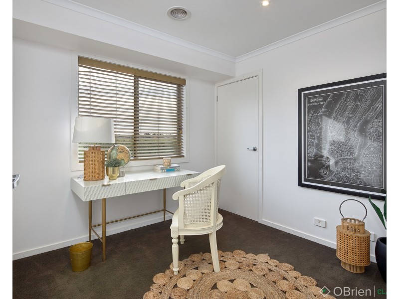6 Empire Avenue, Drouin VIC 3818