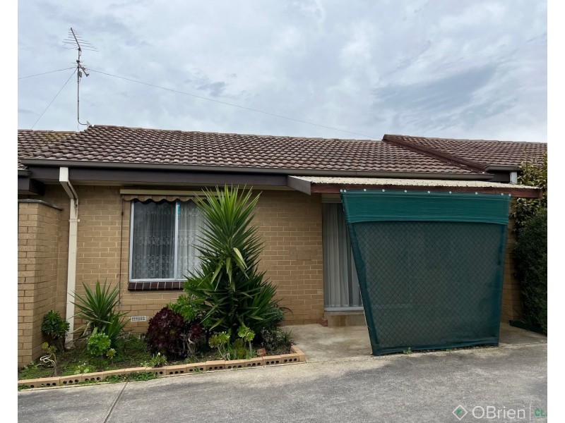 5/13 Princes Way, Drouin VIC 3818