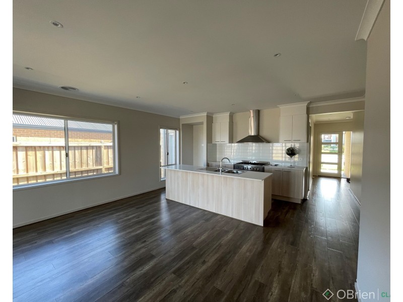 111 Willandra Circuit, Warragul VIC 3820