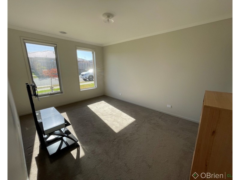 111 Willandra Circuit, Warragul VIC 3820