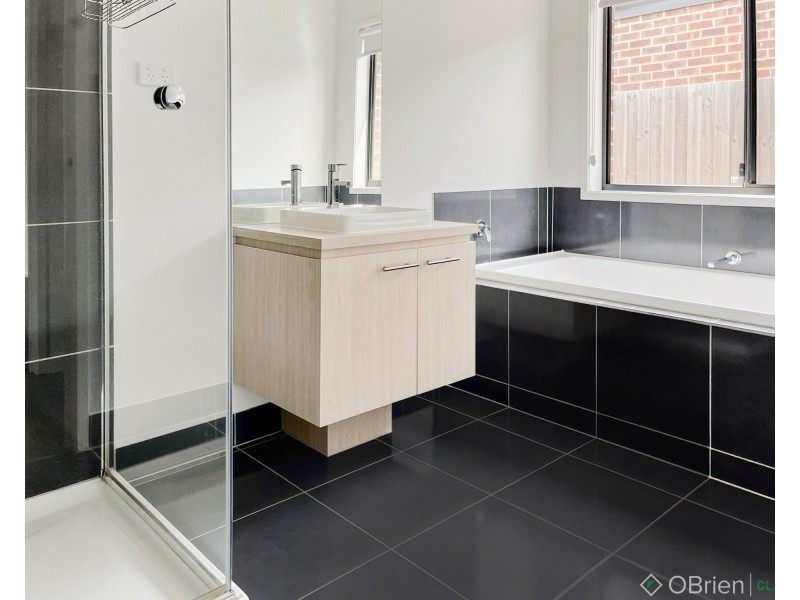 8 Angus Road, Traralgon VIC 3844