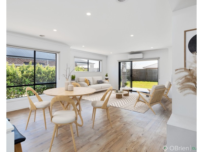 28 Paramount Drive, Warragul VIC 3820