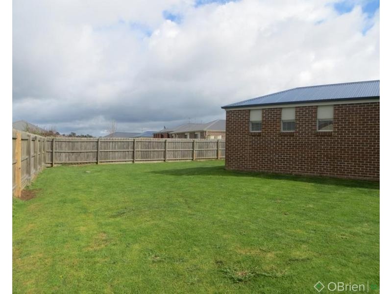 24 Howard Street, Warragul VIC 3820