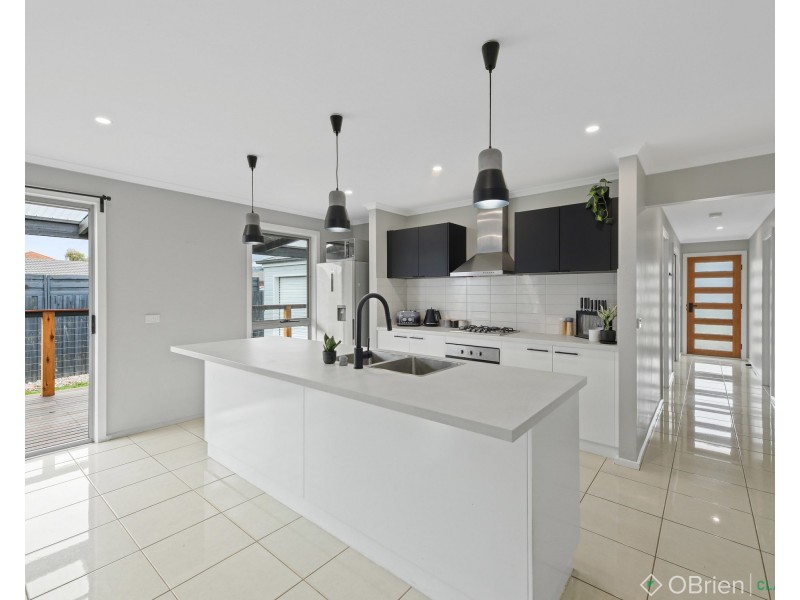 3 Paper Bark Drive, Yarragon VIC 3823