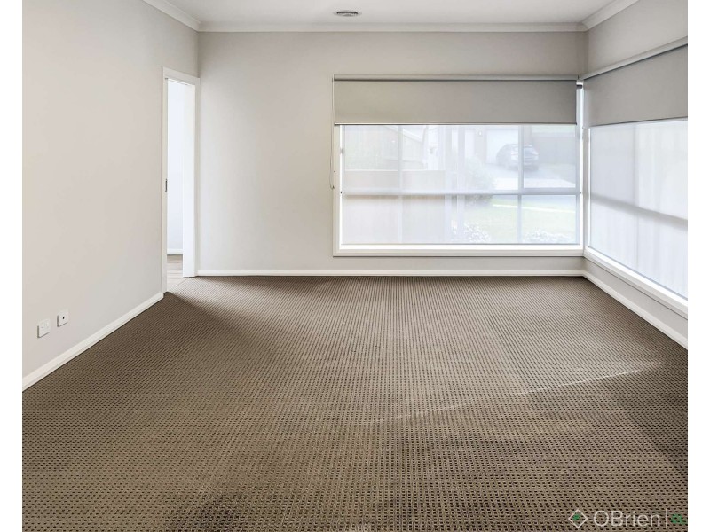 36 Sunnybrook Avenue, Warragul VIC 3820