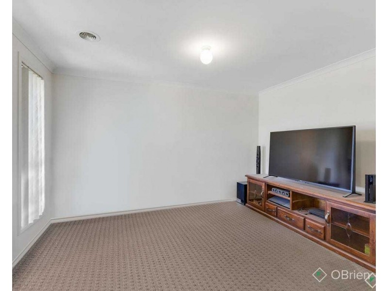 20 Sutherland Way, Drouin VIC 3818