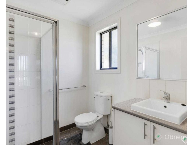 20 Sutherland Way, Drouin VIC 3818