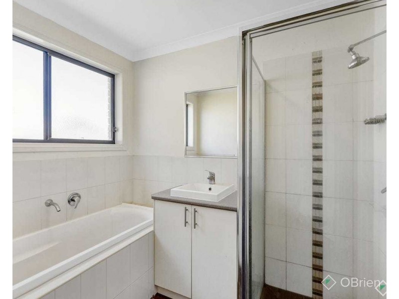 20 Sutherland Way, Drouin VIC 3818