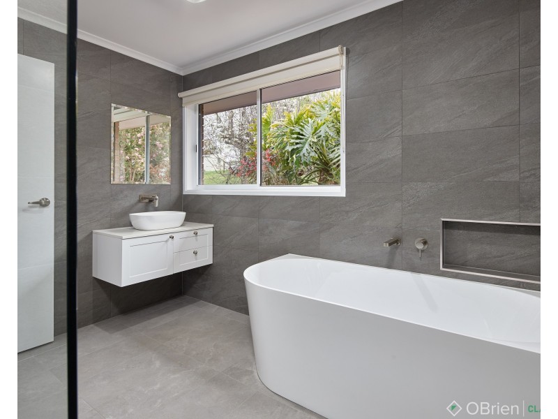 960 Brandy Creek Road, Rokeby VIC 3821