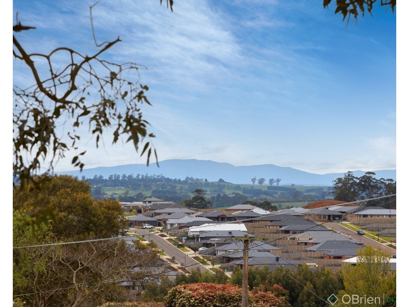 5 Lawson Crescent, Warragul VIC 3820