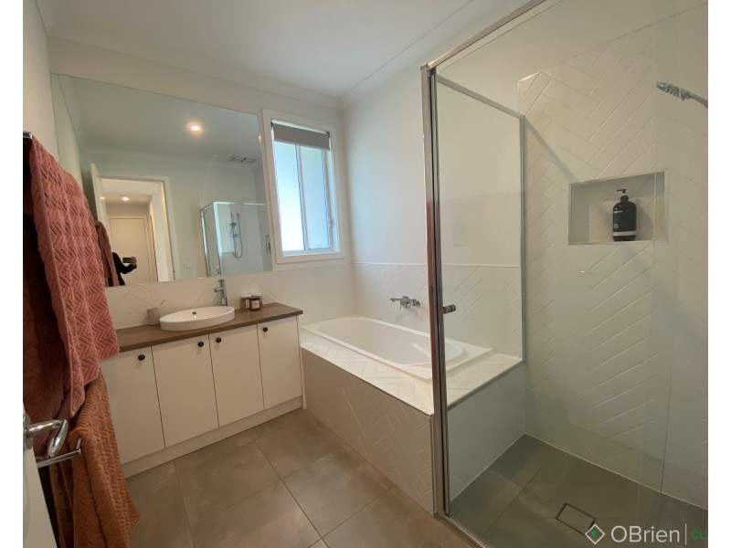 20 Silvertop Drive, Yarragon VIC 3823