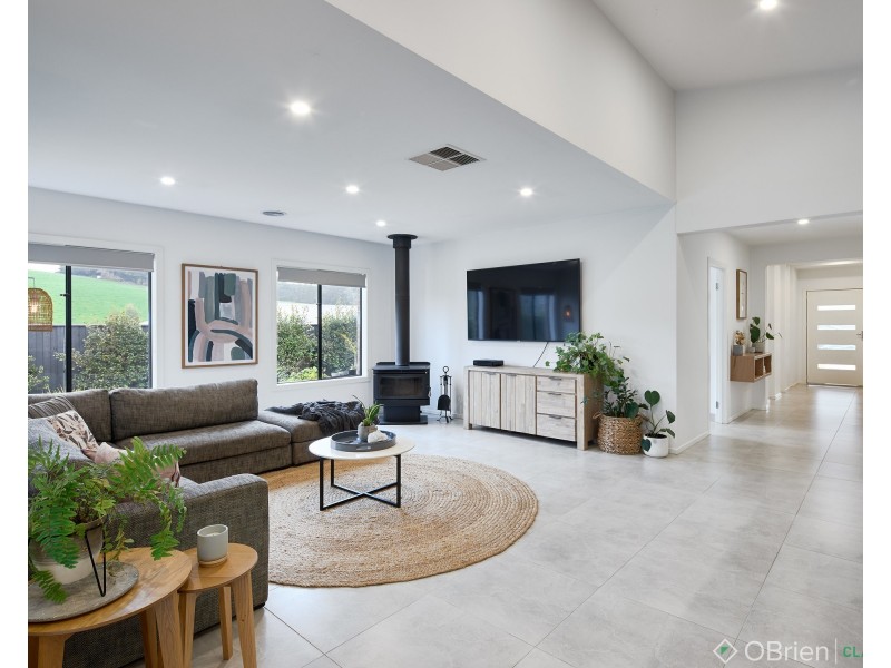 7 Red Hill Court, Neerim South VIC 3831