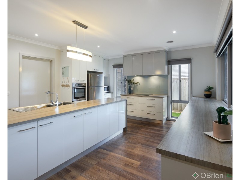 49 Myrtle Crescent, Warragul VIC 3820