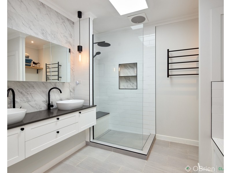 90 Kamanari Court, Drouin VIC 3818