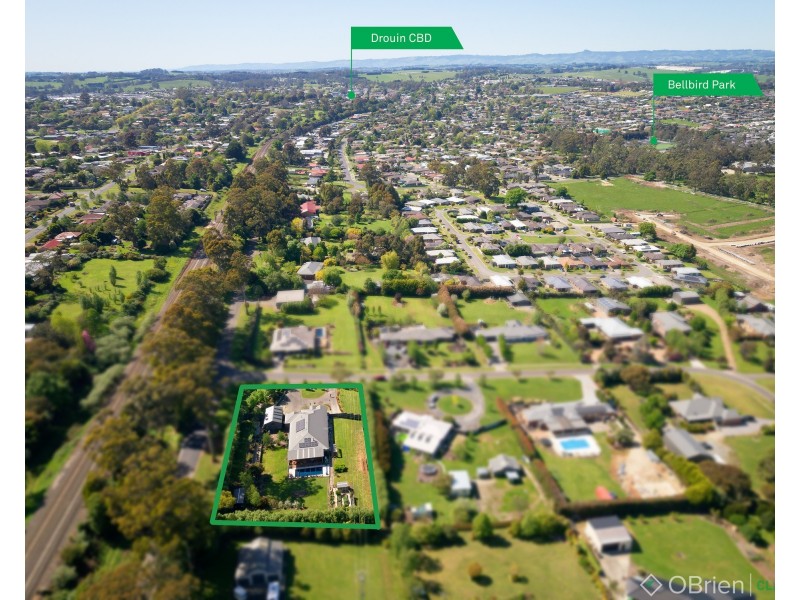 90 Kamanari Court, Drouin VIC 3818