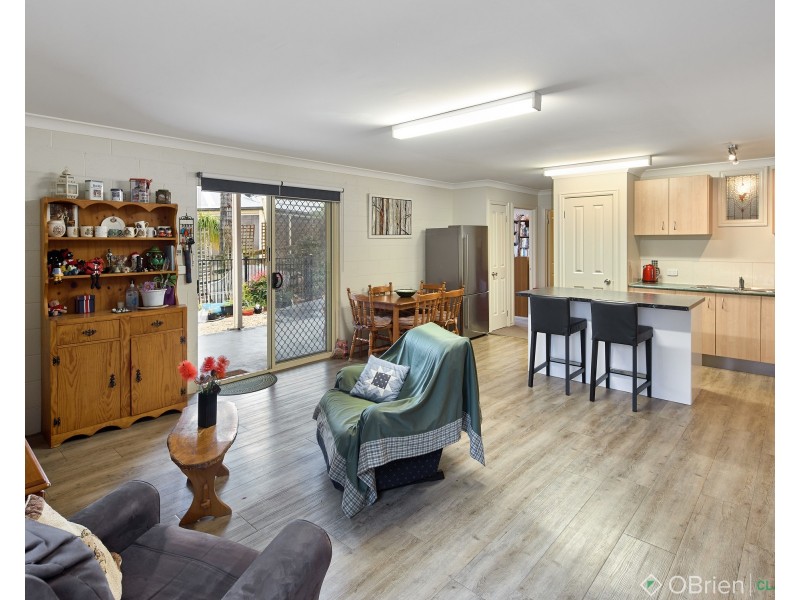 60 Cason Crescent, Warragul VIC 3820