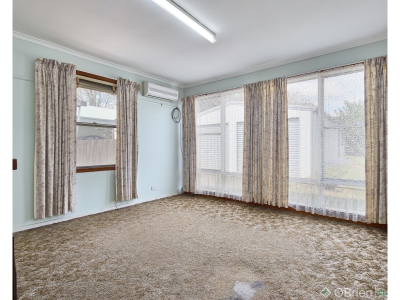54 Burton Street, Warragul VIC 3820