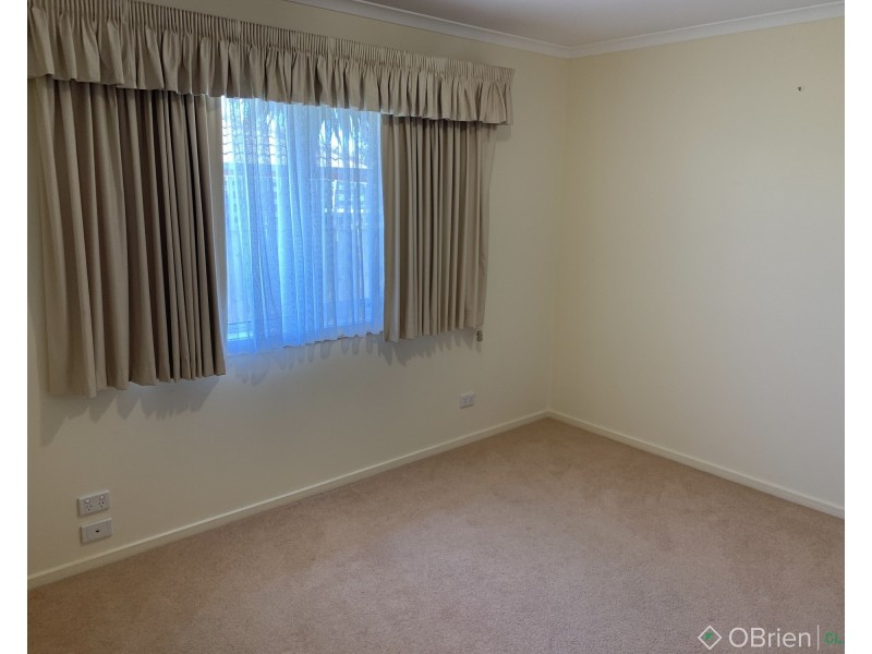 9 Rees Close, Drouin VIC 3818