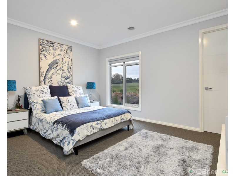 5 Lavender Lane, Drouin VIC 3818