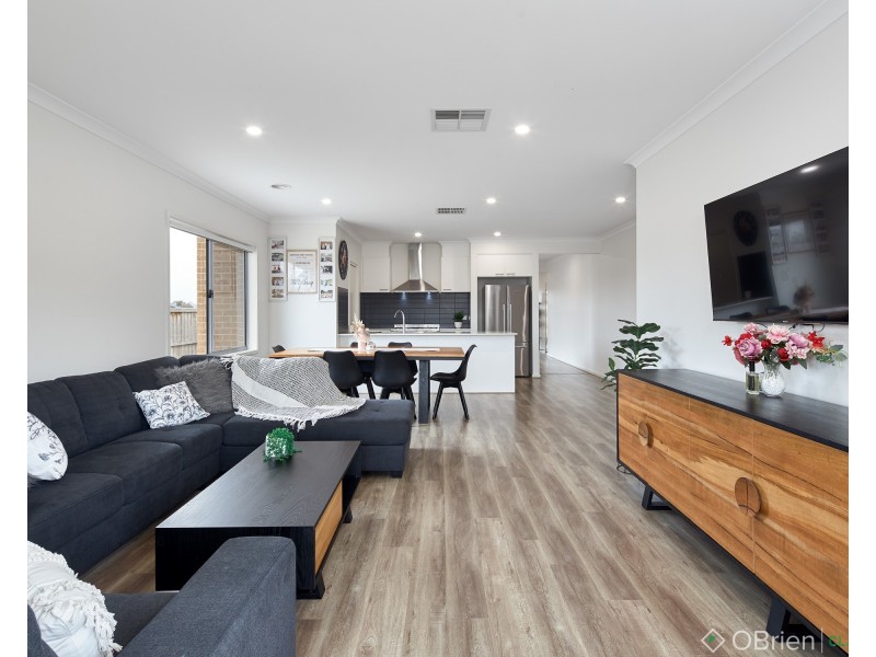 10 Lillypilly Street, Warragul VIC 3820