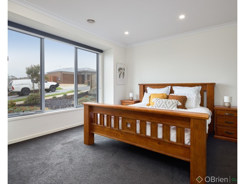 10 Lillypilly Street, Warragul VIC 3820