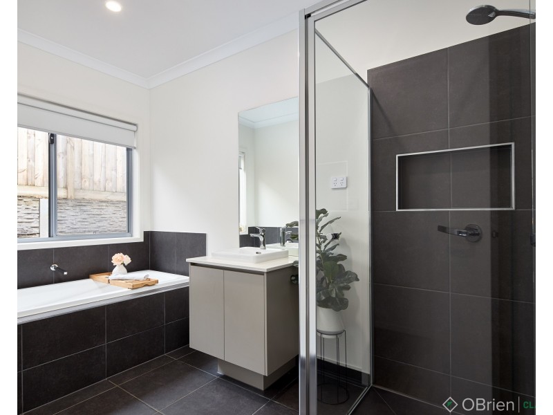 10 Lillypilly Street, Warragul VIC 3820