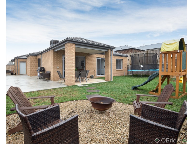 10 Lillypilly Street, Warragul VIC 3820