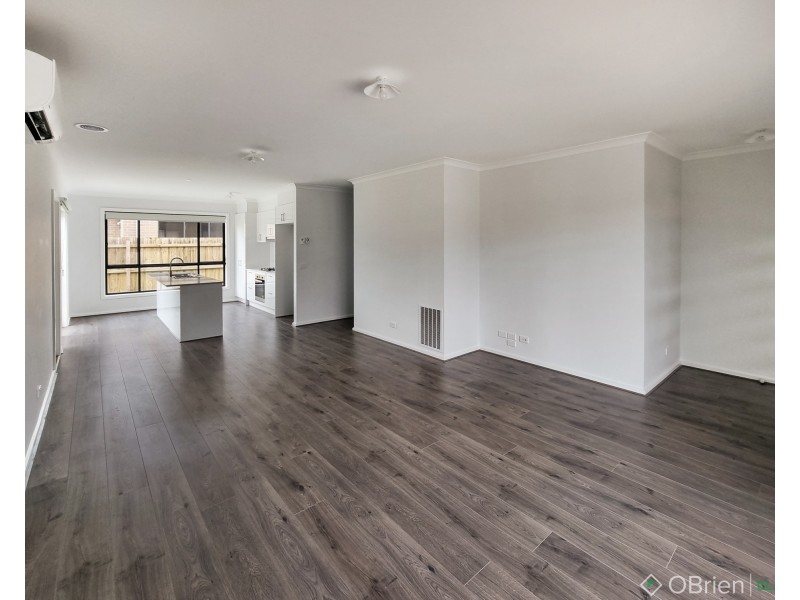 6/16 McKindlay Street, Drouin VIC 3818