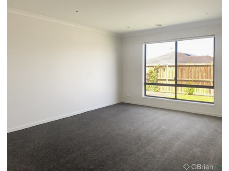 3 Lantana Avenue, Warragul VIC 3820