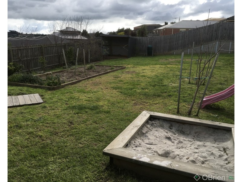 24 Bladen Street, Warragul VIC 3820