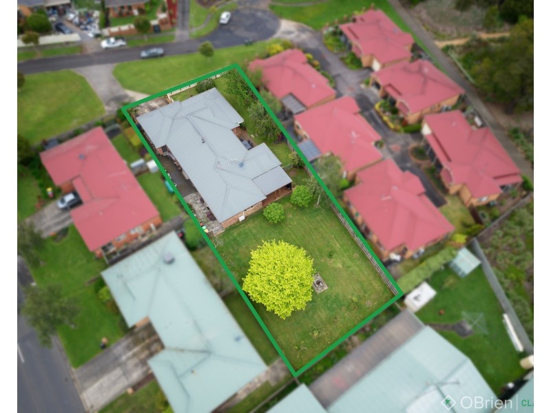 6 Fuhrmann Court, Drouin VIC 3818