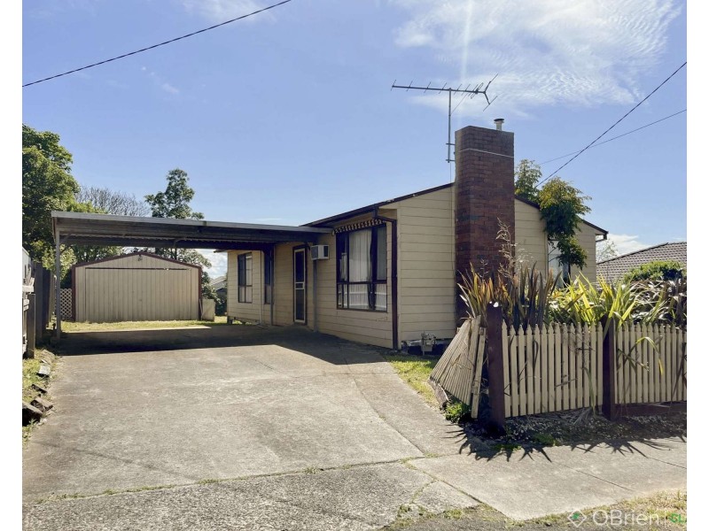 8 Fenton Street, Warragul VIC 3820