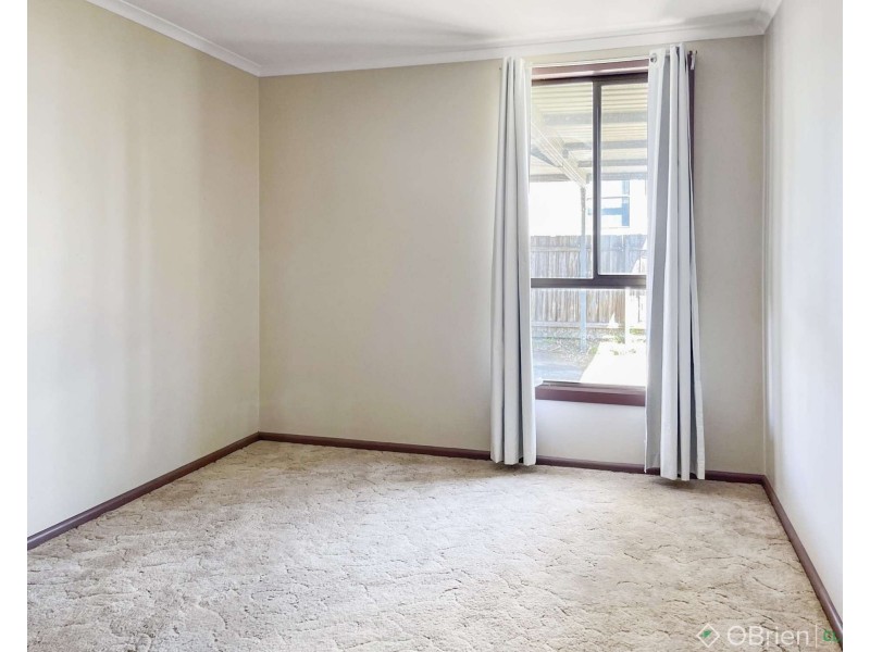 8 Fenton Street, Warragul VIC 3820